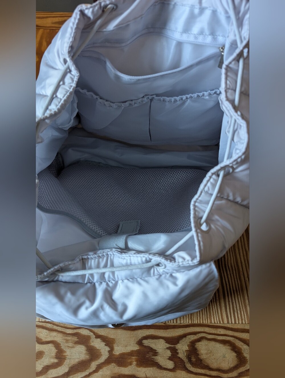 Blogilates Workout Bag - Picture 2 of 3